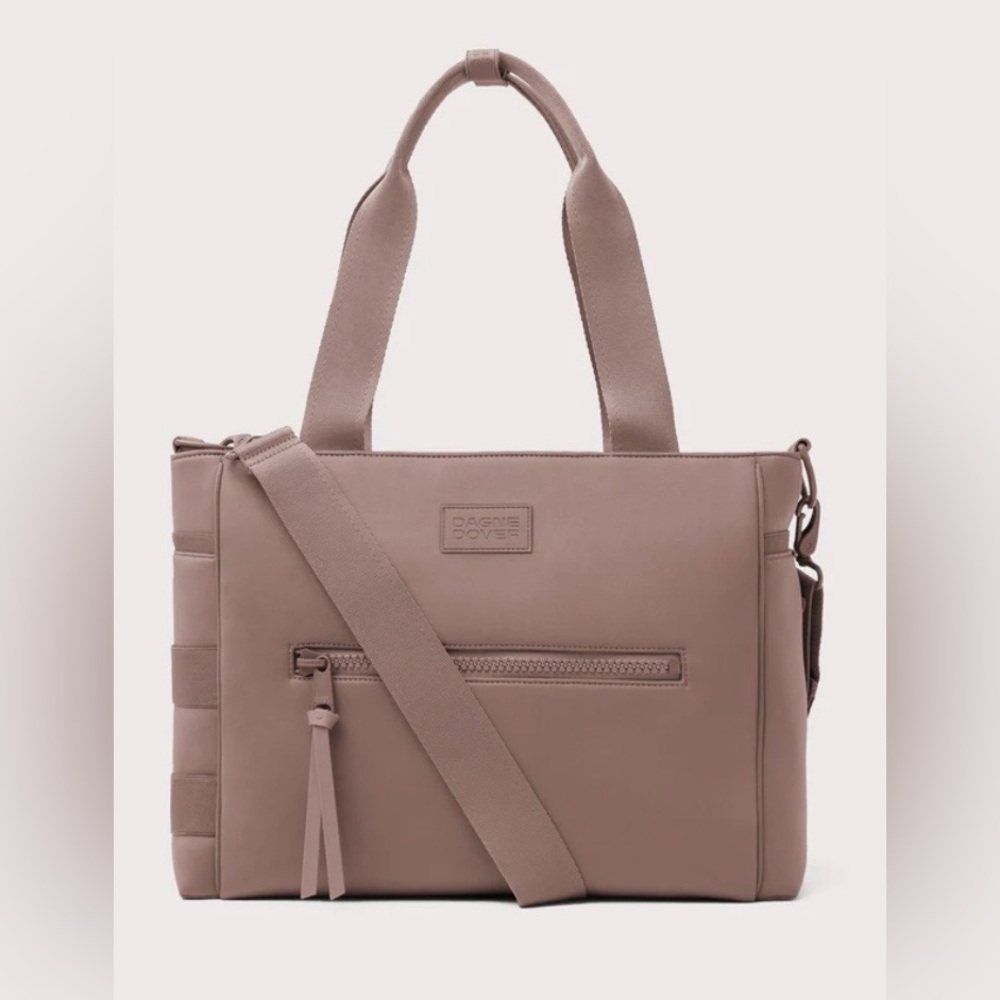 The Perfect Tote Bag! So many pockets! - Picture 9 of 15